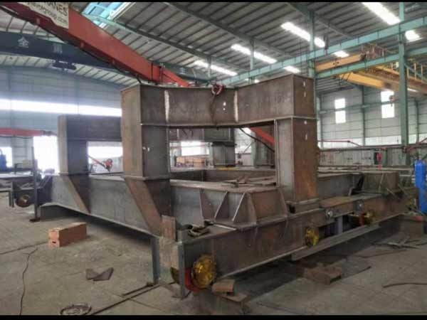 岱新公司研發制造的50+50+20多功能新型專用起重機